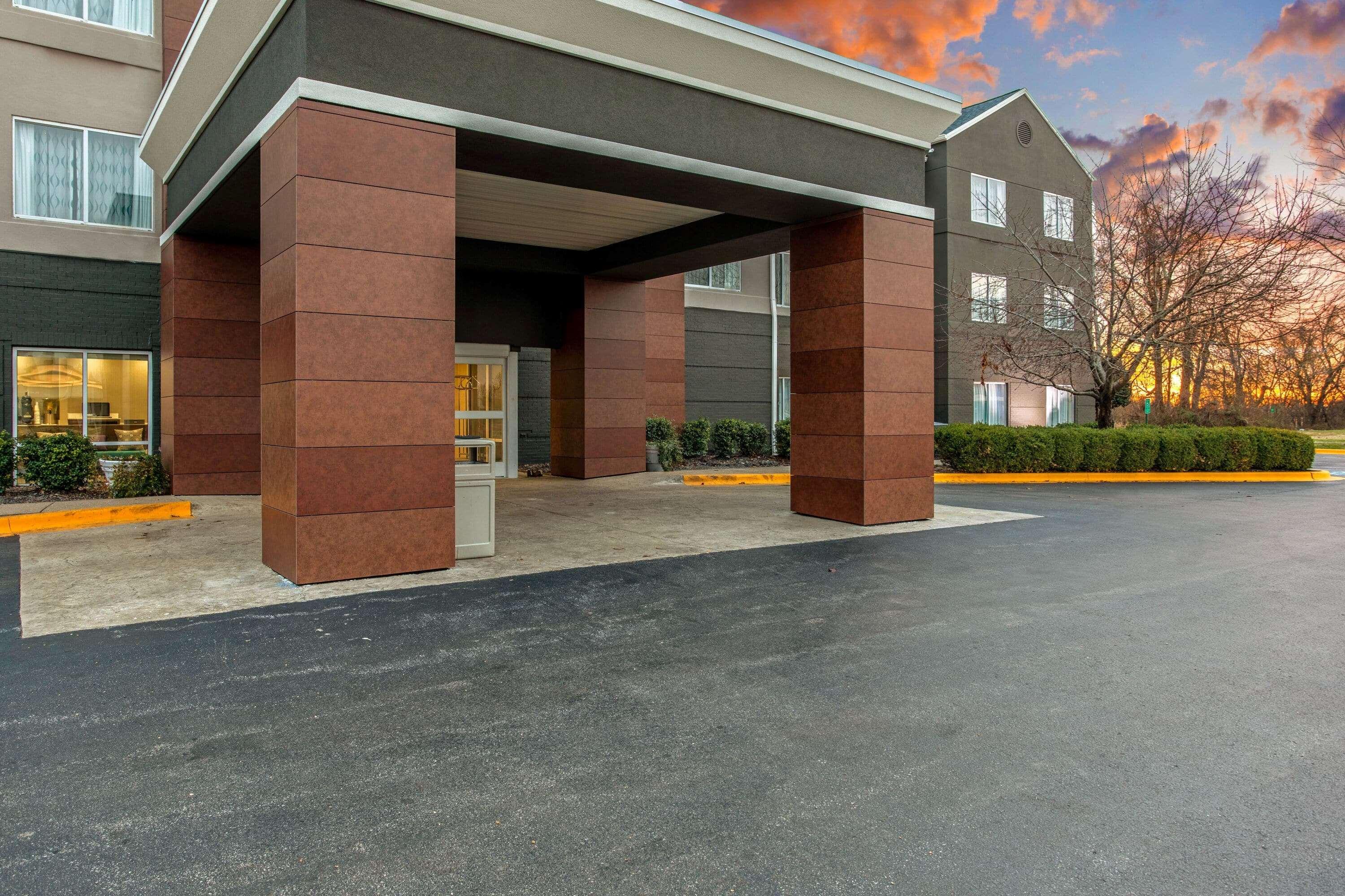 Hotel La Quinta By Wyndham 3*